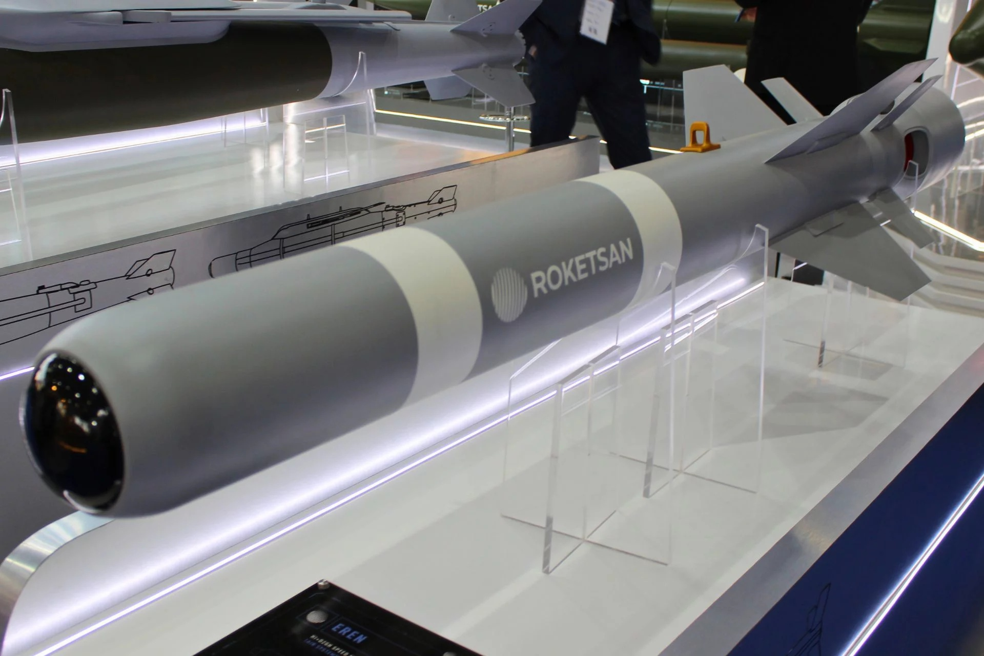 Quân sự thế giới hôm nay (18-2): Thổ Nhĩ Kỳ giới thiệu đạn tuần kích tốc độ cao EREN